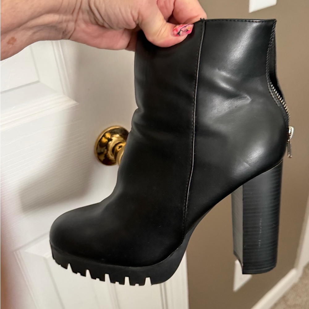 Fashion Nova Black Platform Boots size 10 new $20